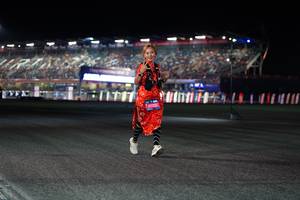 BIB: 45050
                            <button type="button" onclick="openModal(19599092)" class="btn btn-primary btn-sm float-right btn-popup" data-toggle="modal" data-target=".modal-high-quality">
                        <i class="fas fa-shopping-cart"></i> Add to Cart
                    </button>
                                            <button type="button" onclick="isThisMe(19599092, true)" class="btn btn-success btn-sm float-right btn-popup btn-isme hidden" data-toggle="tooltip" data-placement="bottom" title="นี่คือรูปของคุณใช่ไหม คลิกที่นี่เพื่อเอาเข้าอัลบั้ม">
                        <i class="fas fa-plus"></i> Add to album
                    </button>
                    <button type="button" onclick="isThisMe(19599092, false)" class="btn btn-warning btn-sm float-right btn-popup btn-isnotme hidden">
                        <i class="fas fa-ban"></i> Remove from album
                    </button>